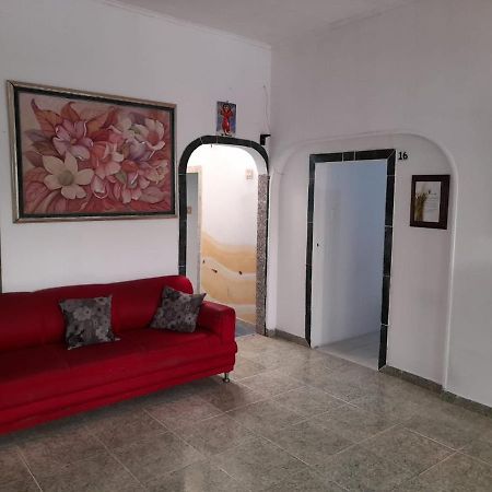 Tita'S Airport Hotel Cartagena المظهر الخارجي الصورة