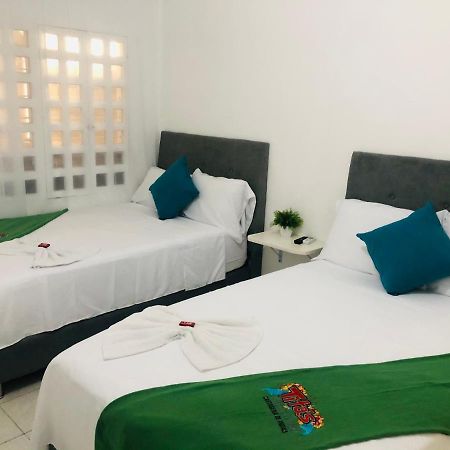 Tita'S Airport Hotel Cartagena المظهر الخارجي الصورة